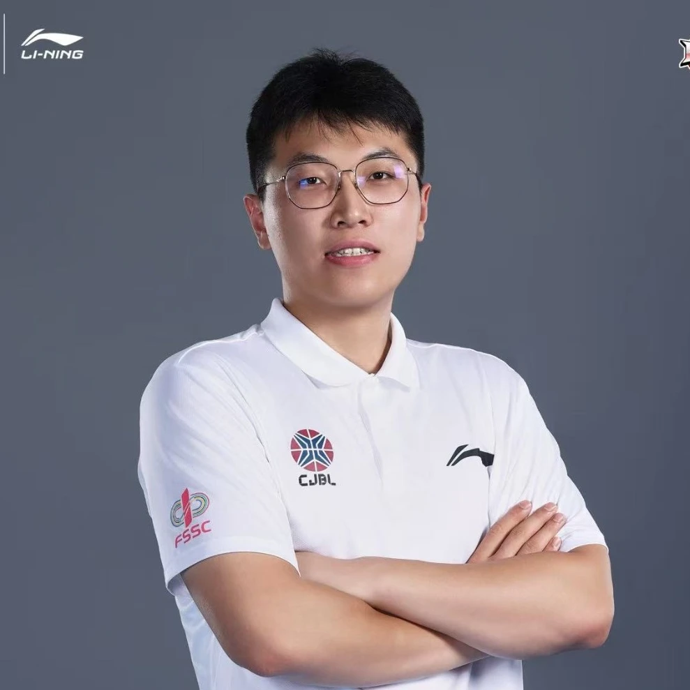老年篮球爱好者如何安全参与比赛_1